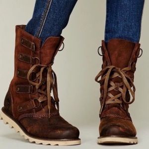 Sorel Scotia leather lace up boots
